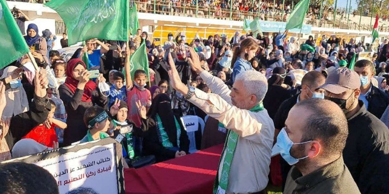 HAMAS şehidler için anma töreni düzenledi