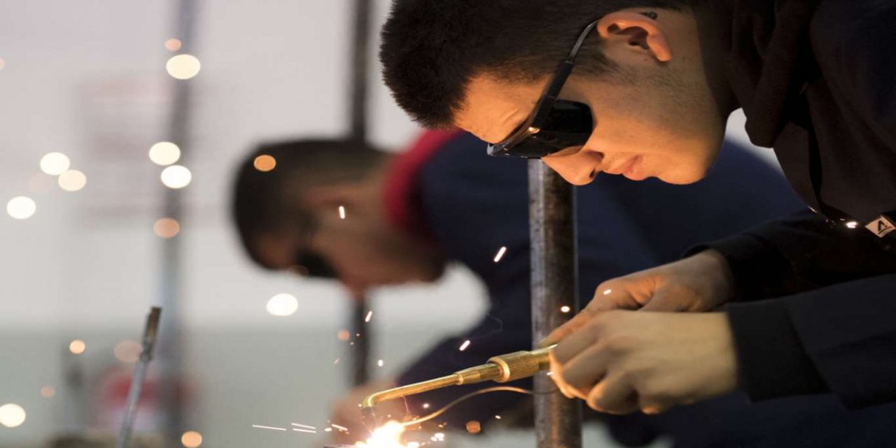 Yazılım ve kaynakçılık bölümlerini tercih eden öğrencilere burs ve istihdam verilecek