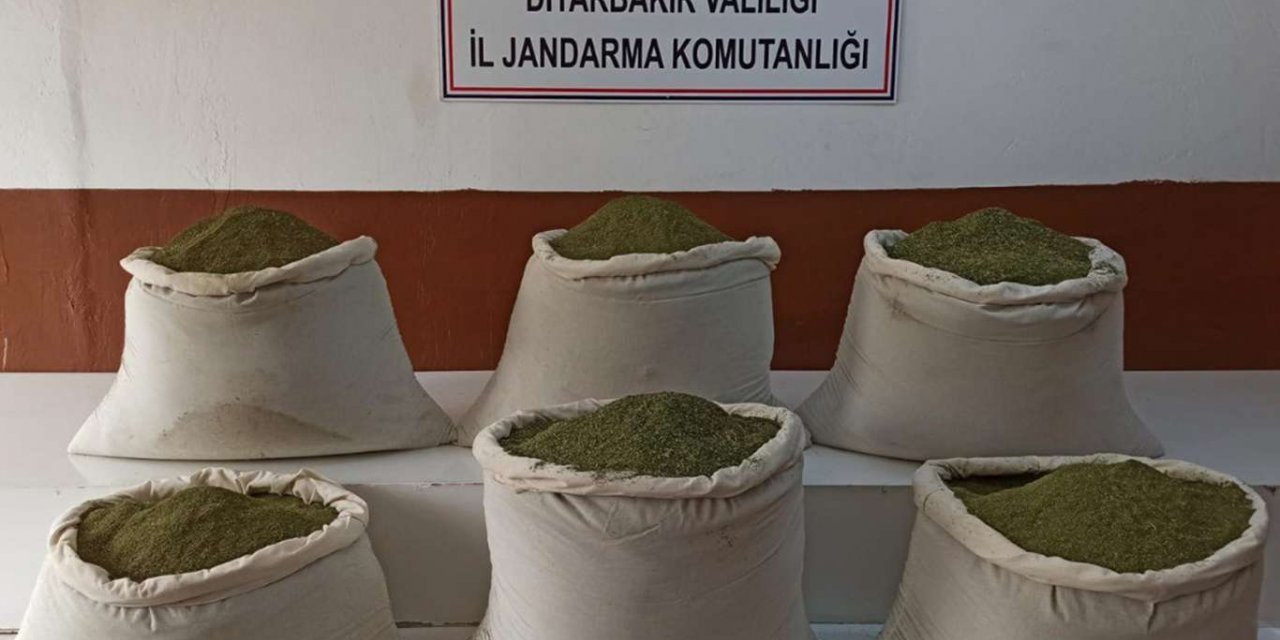 Diyarbakır'da 263 kilogram esrar maddesi ele geçirildi