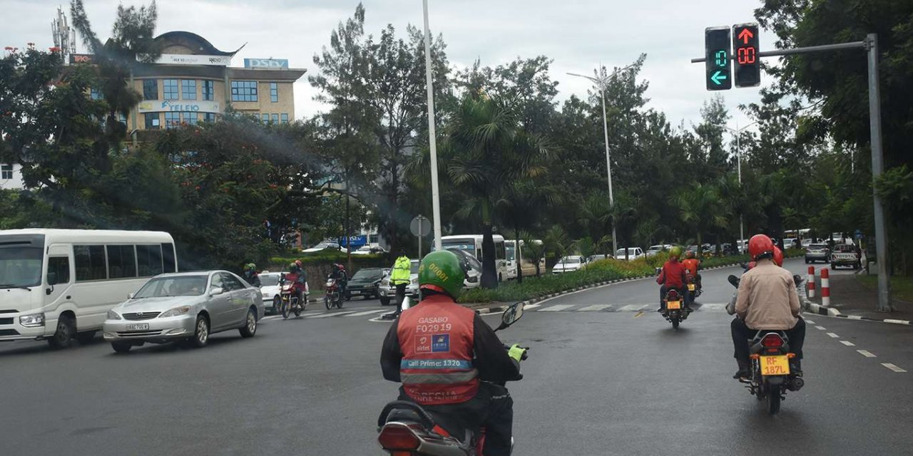 Fransa Cumhurbaşkanı Macron soykırımına ortak oldukları Ruanda'ya gidiyor