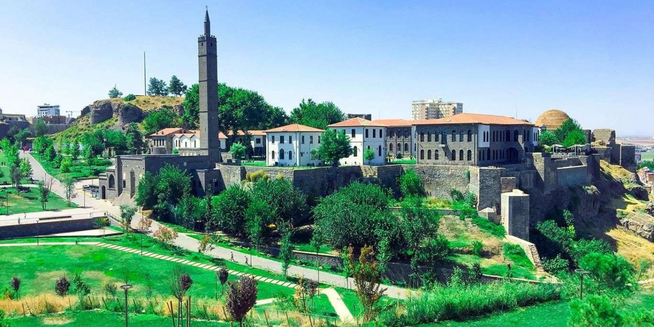 The 1382nd anniversary of the conquest of Diyarbakır by Muslims