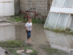 Her yağmurda evleri su altında kalıyor