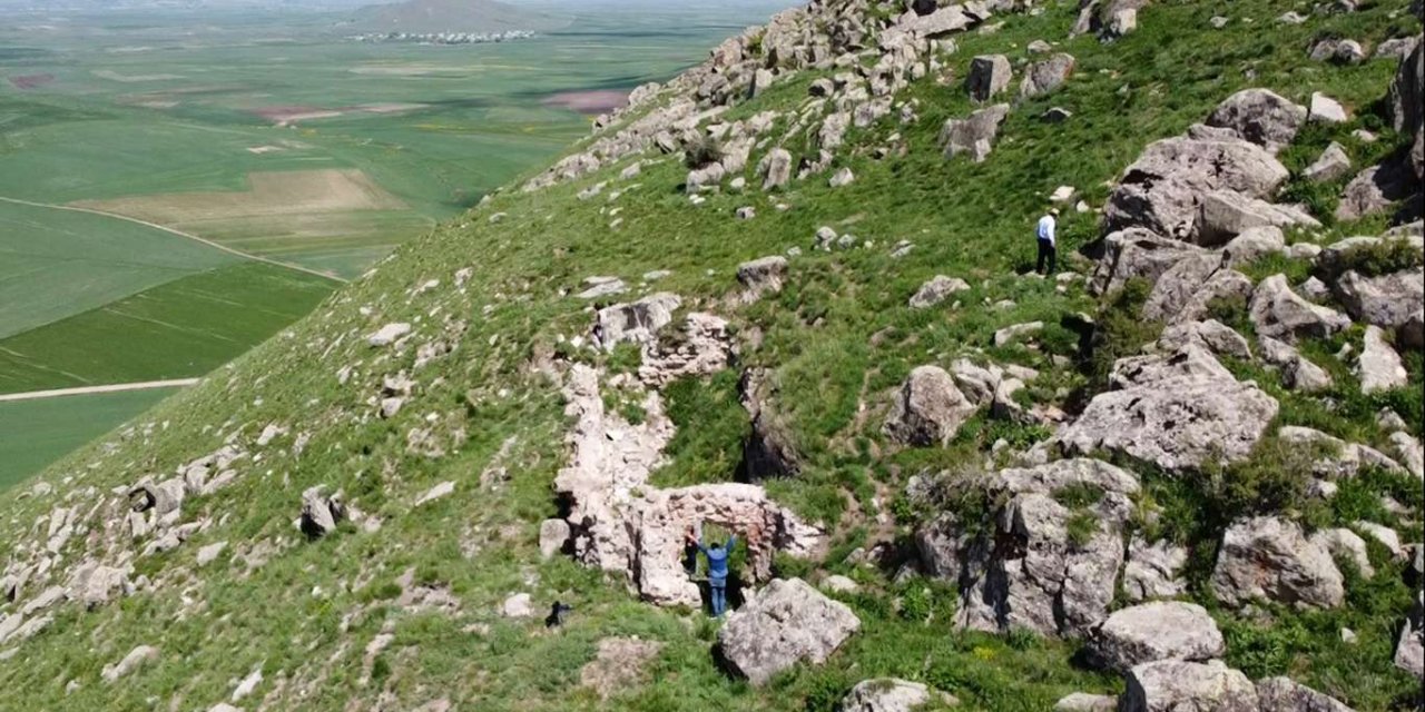 Köylüler köylerindeki yapıların incelenip tescillenmesini istiyor