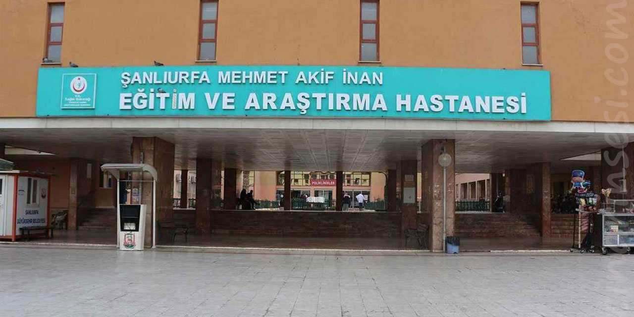 Şanlıurfa Karaköprü'de otomobil park halindeki motosiklete çarptı: 1 yaralı