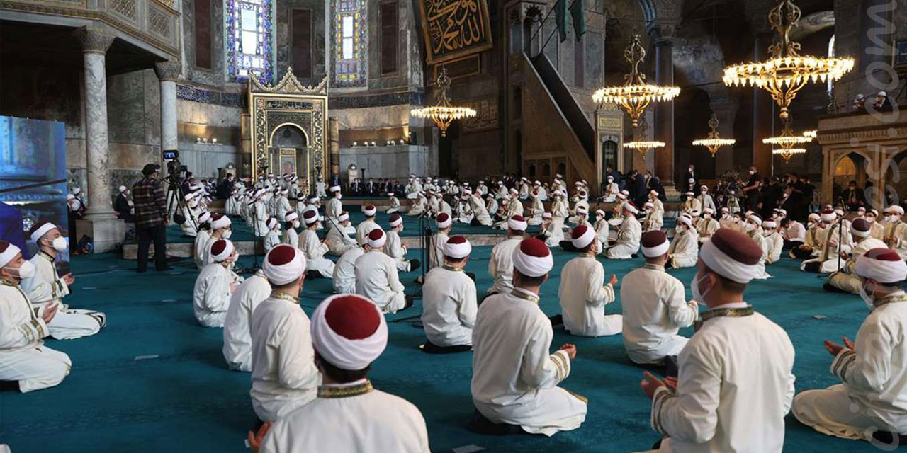 136 hafız, Ayasofya Camii’nde icazet aldı