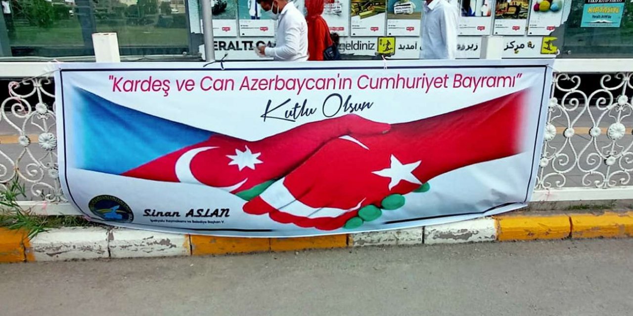 Van'ın İpekyolu ilçesinde Azerbaycan’ın kurtuluş coşkusu