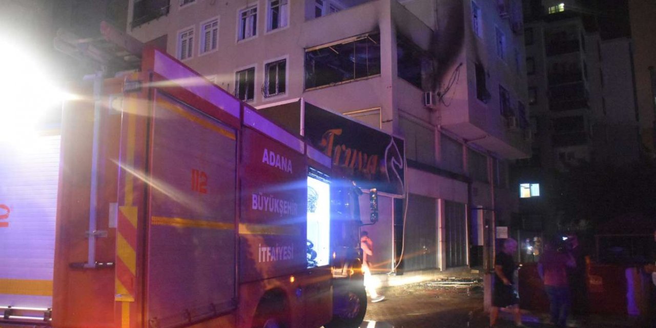 Adana'da bir evde yangın: 1 ölü 3 yaralı