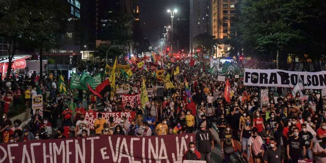 Thousands of Brazilians take to streets demanding Bolsonaro’s impeachment