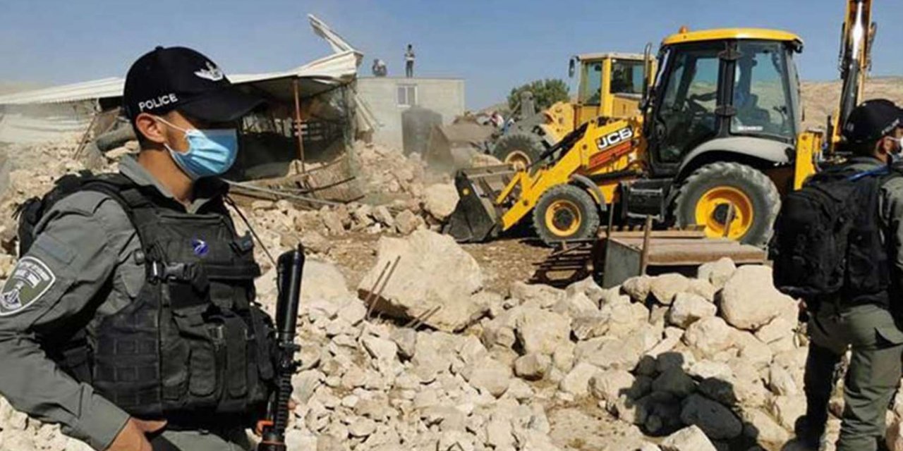 Filistinlilerin toprakları siyonist yerleşimciler tarafından tahrip ediliyor