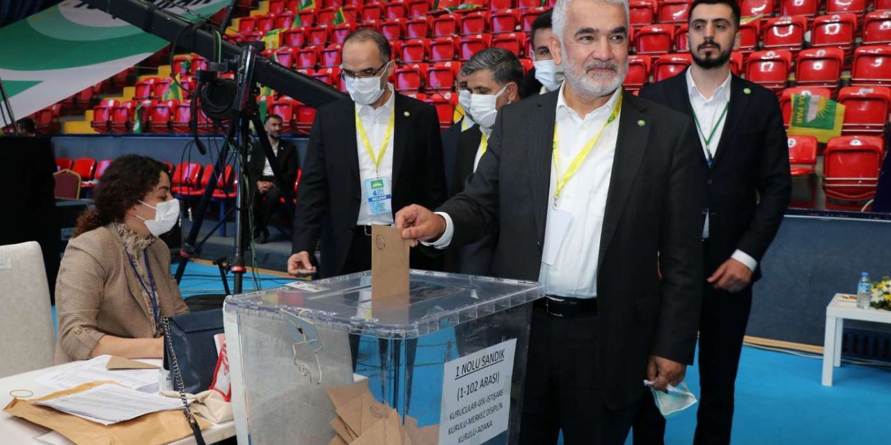 Zekeriya Yapıcıoğlu elected as new chairman of HÜDA PAR