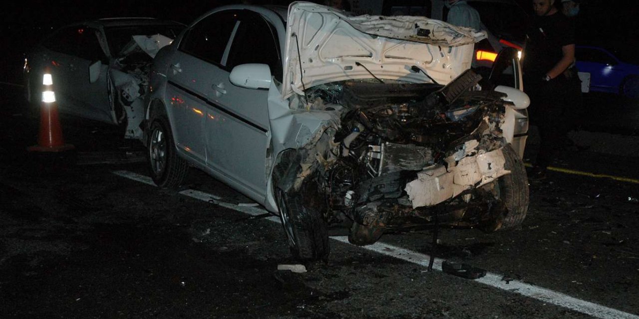 Li Diyarbekirê 2 wesayît li hev qelibîn: 4 jê giran jê kes birîndar bûn