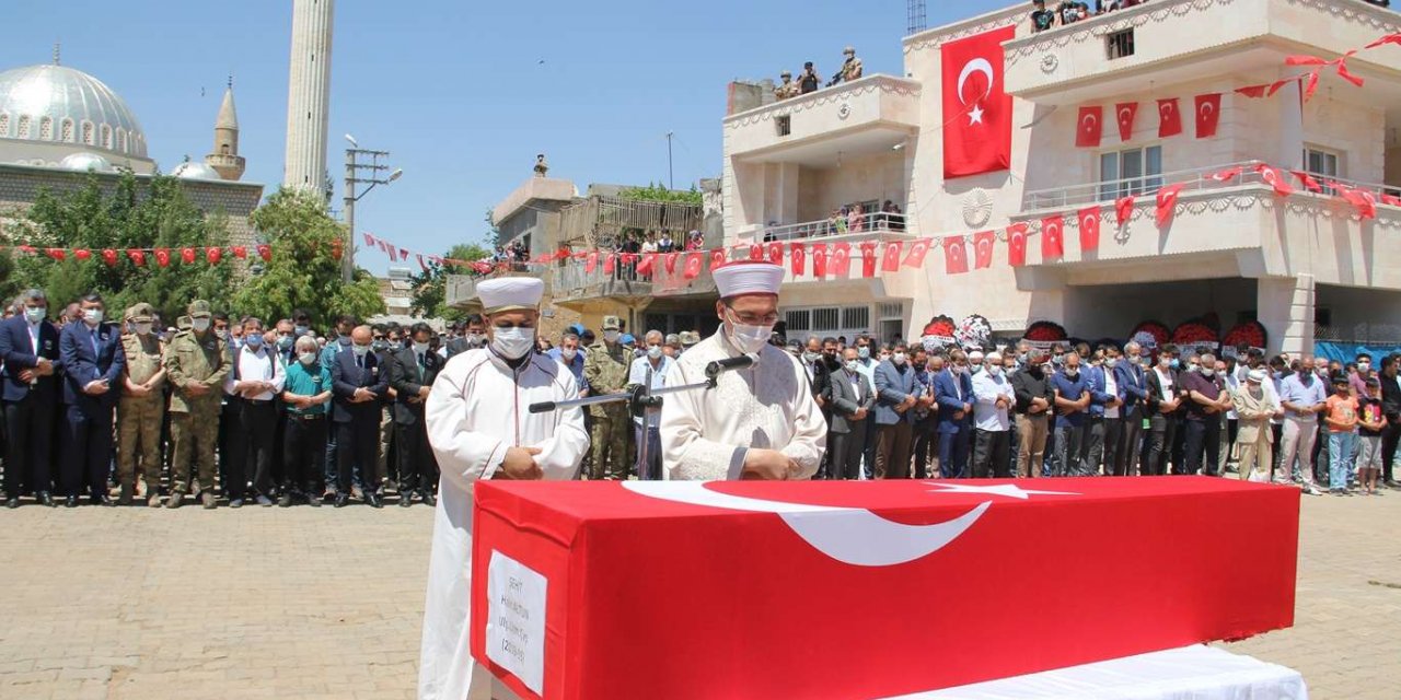 Hatay’daki kazada vefat eden asker defnedildi
