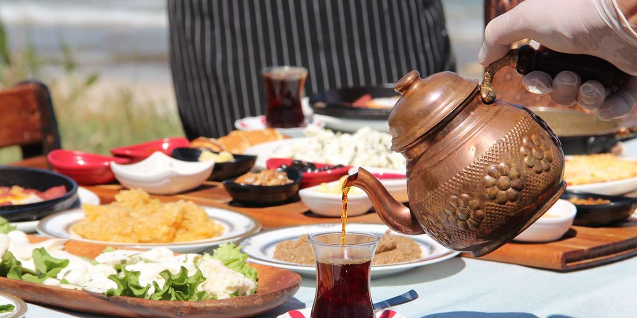 Van'da "Dünya kahvaltı günü" kapsamında etkinlik yapıldı