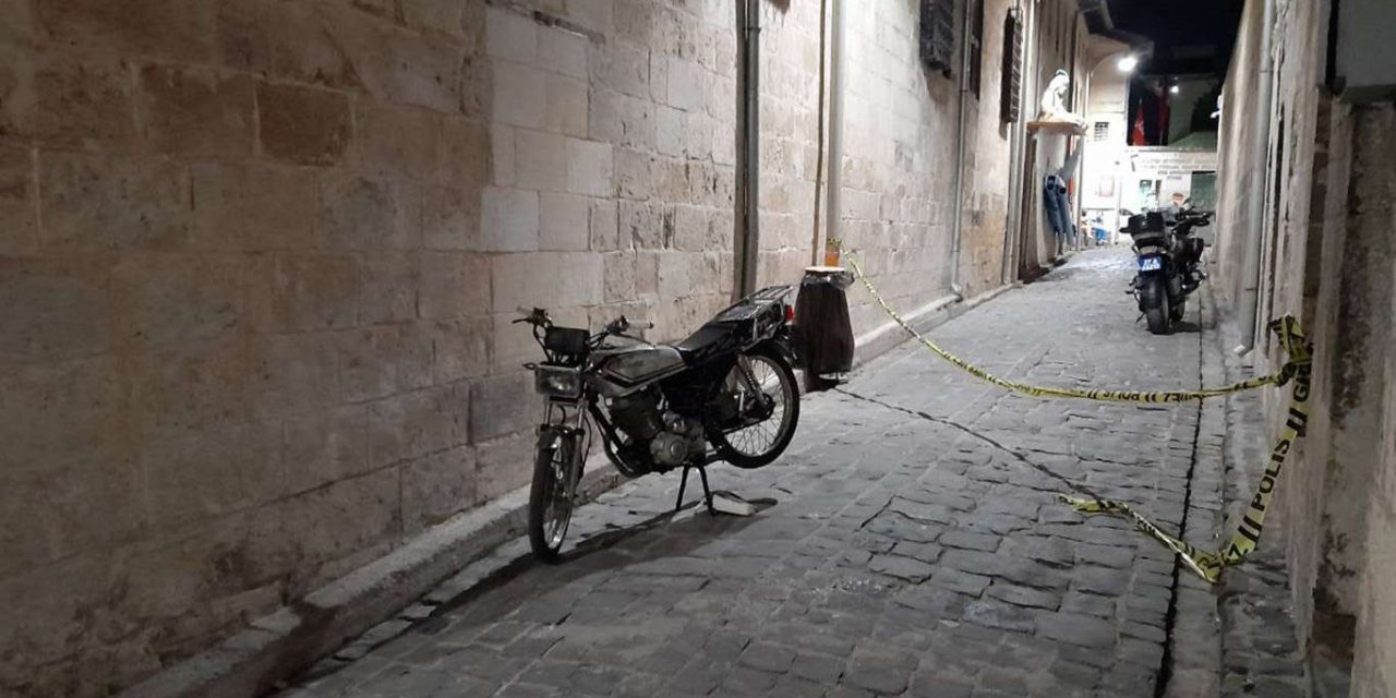 Gaziantep Şahinbey Bey Mahallesi’nde polisten kaçarken ateş açtılar: Biri polis 5 yaralı