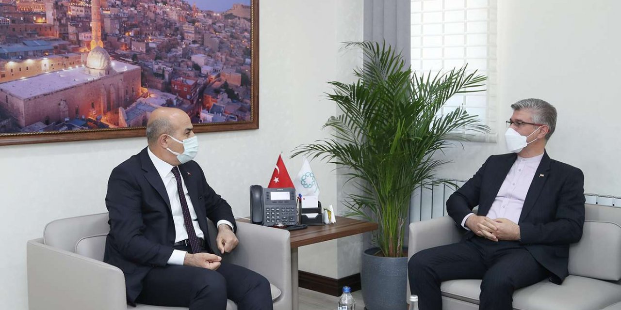 İran İslam Cumhuriyeti Başkonsolosu Sajad Soltanzadeh Mardin Valisi Demirtaş’ı ziyaret etti