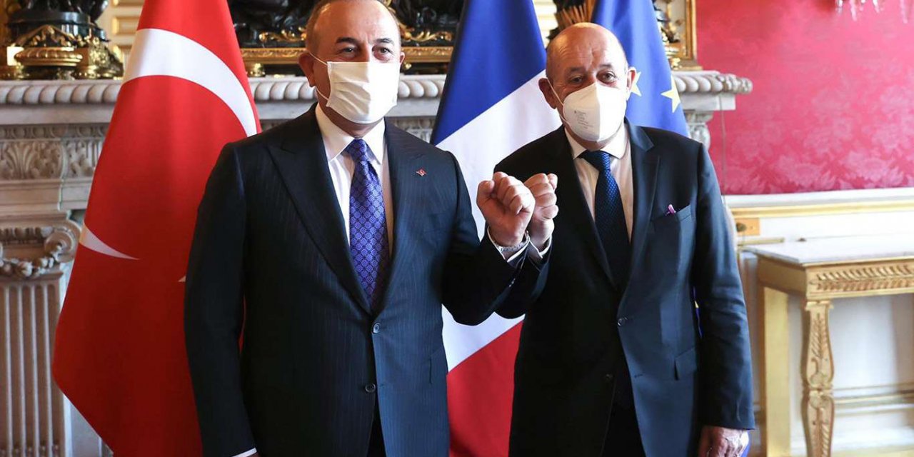 Dışişleri Bakanı Çavuşoğlu Fransız Bakan Le Drian ile Görüştü