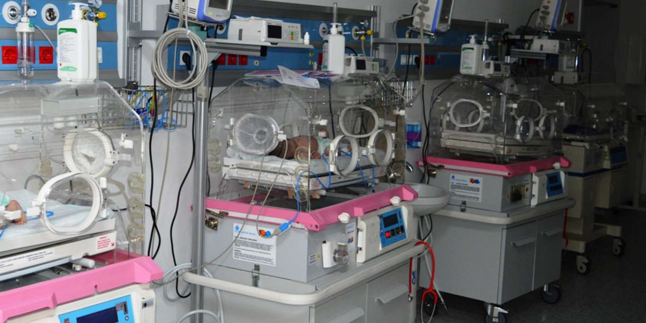 Güney Afrikalı bir kadın 10 çocuk doğurdu