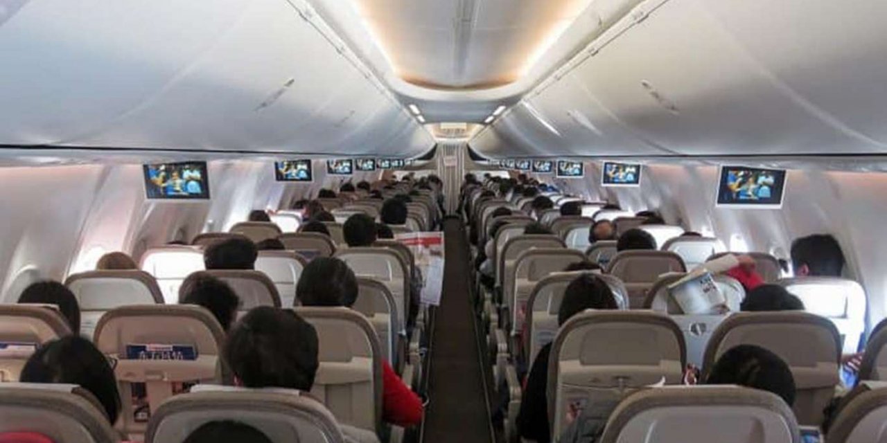 ABD 61 ülkeye Covid-19 nedeniyle uyguladığı seyahat kısıtlaması uyarısını gevşetti