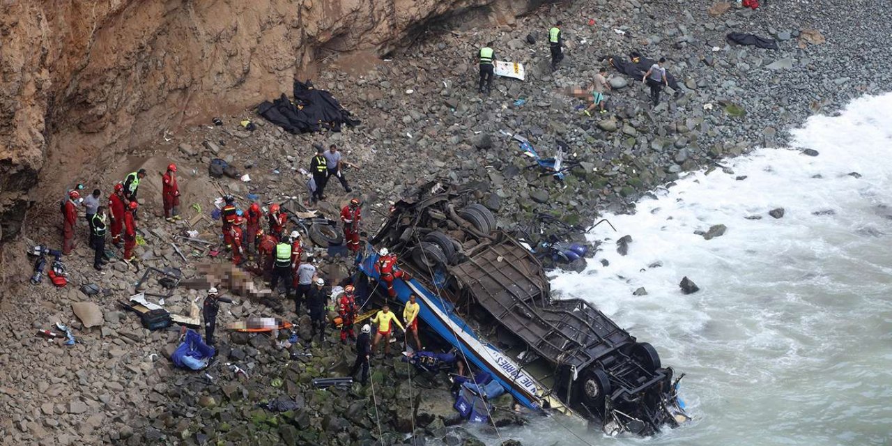 Li Peruyê qeza otobusê: 17 mirî