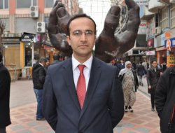 "Bakanlık 'eşit işe eşit ücret' versin"