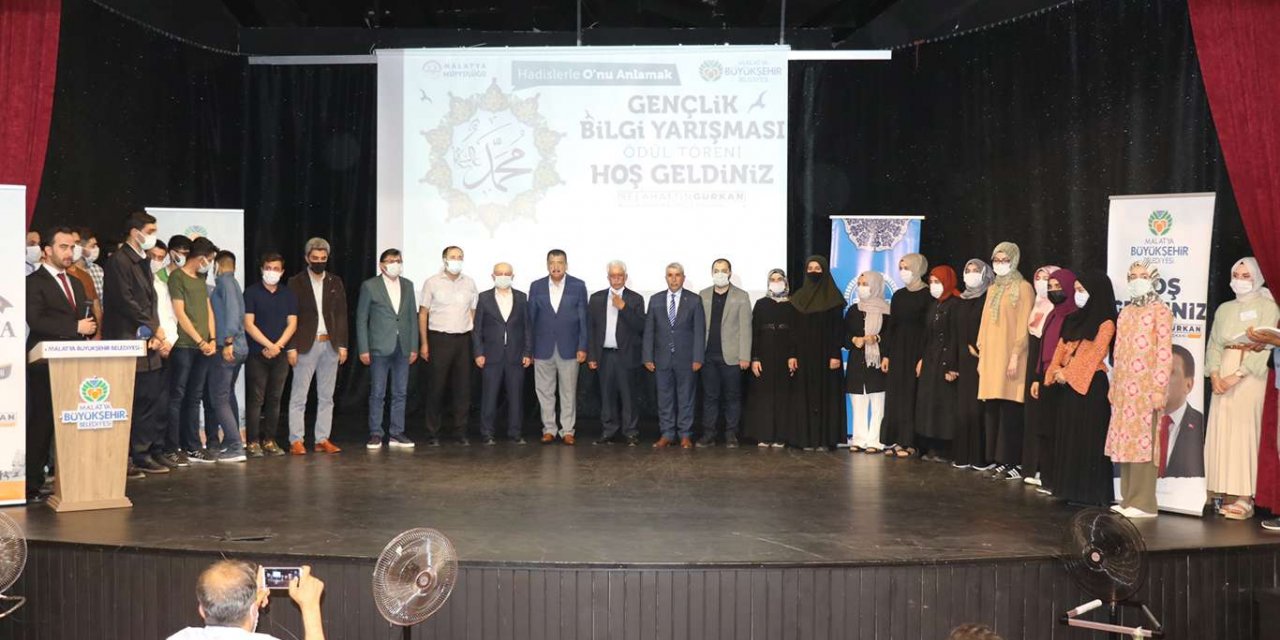 Peygamberimizi anlamak ve ahlakıyla ahlaklanmak bugün en çok ihtiyaç duyduğumuz şeydir