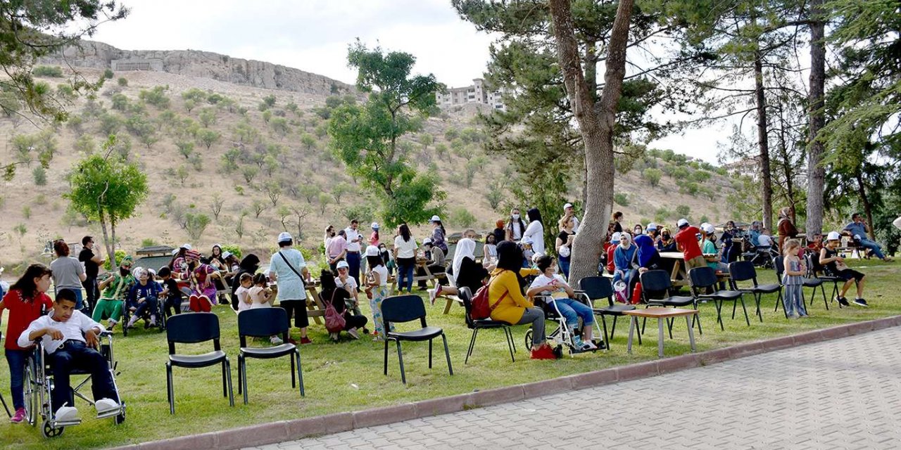 Malatya'da engelli çocuklar sevindirildi