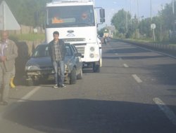 Çınar'da maddi hasarlı kaza