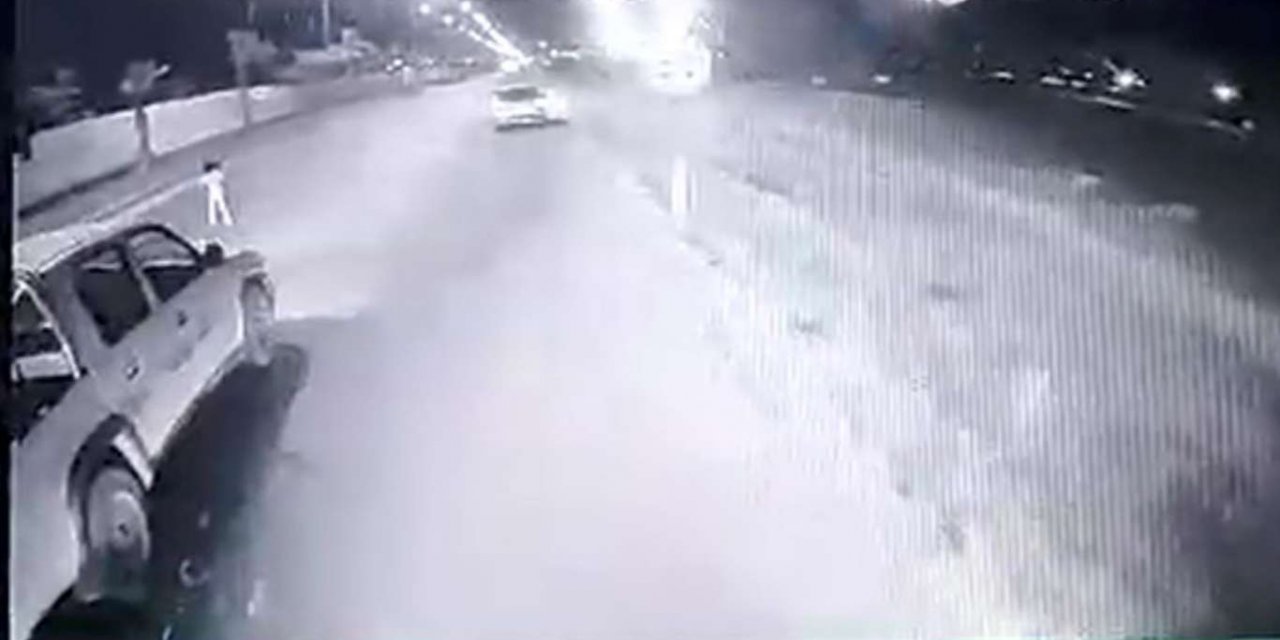 Yola çıkan kız çocuğunu araçların altında kalmaktan şehir içi şoförü kurtardı