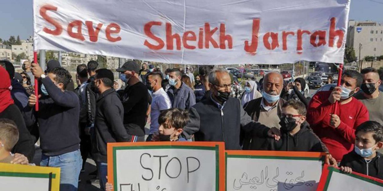 Zionist settlers storm Sheikh Jarrah, threaten to displace families