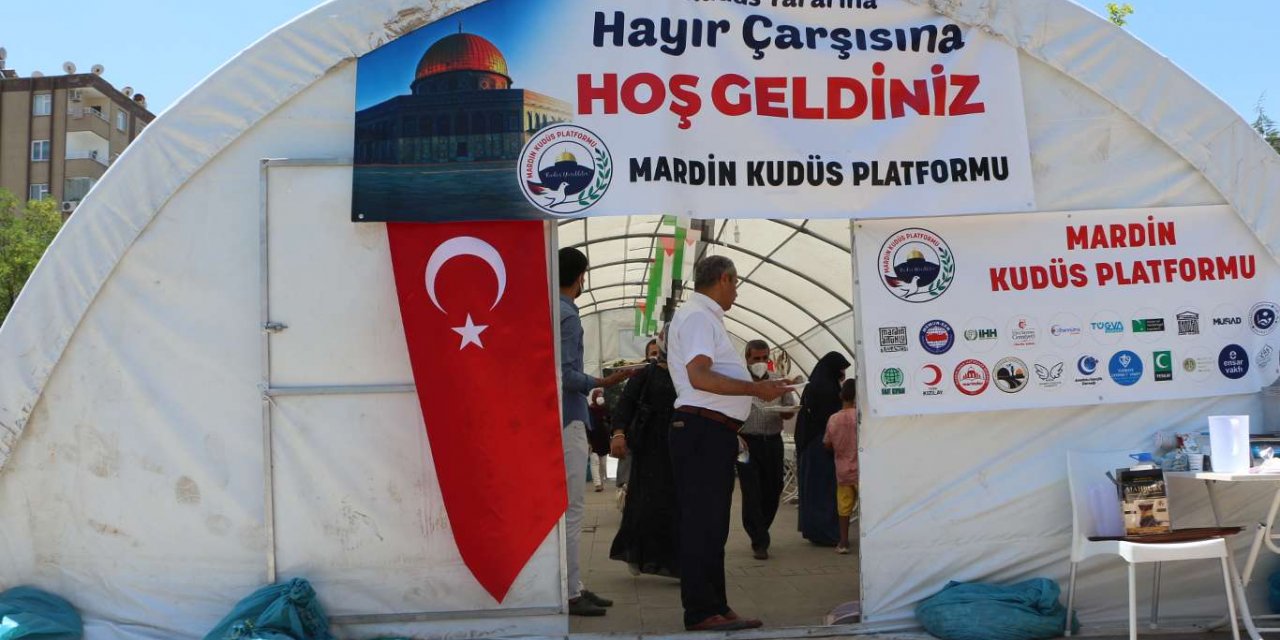 ​Mardin’de Filistin yararına “Hayır Çarşısı” açıldı