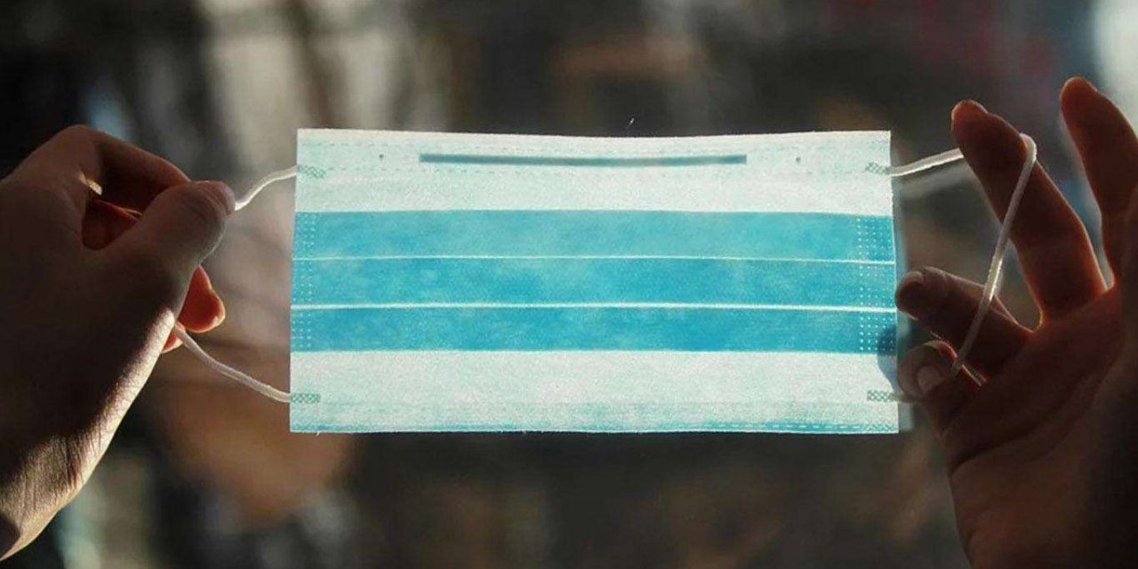 İspanya'da açık alanda maske takma zorunluluğu kaldırılıyor