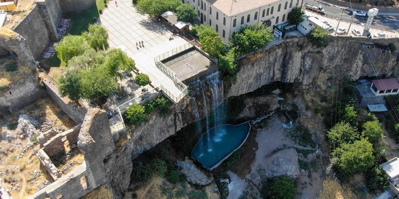 Fiskaya Şelalesi yeniden akmaya başladı