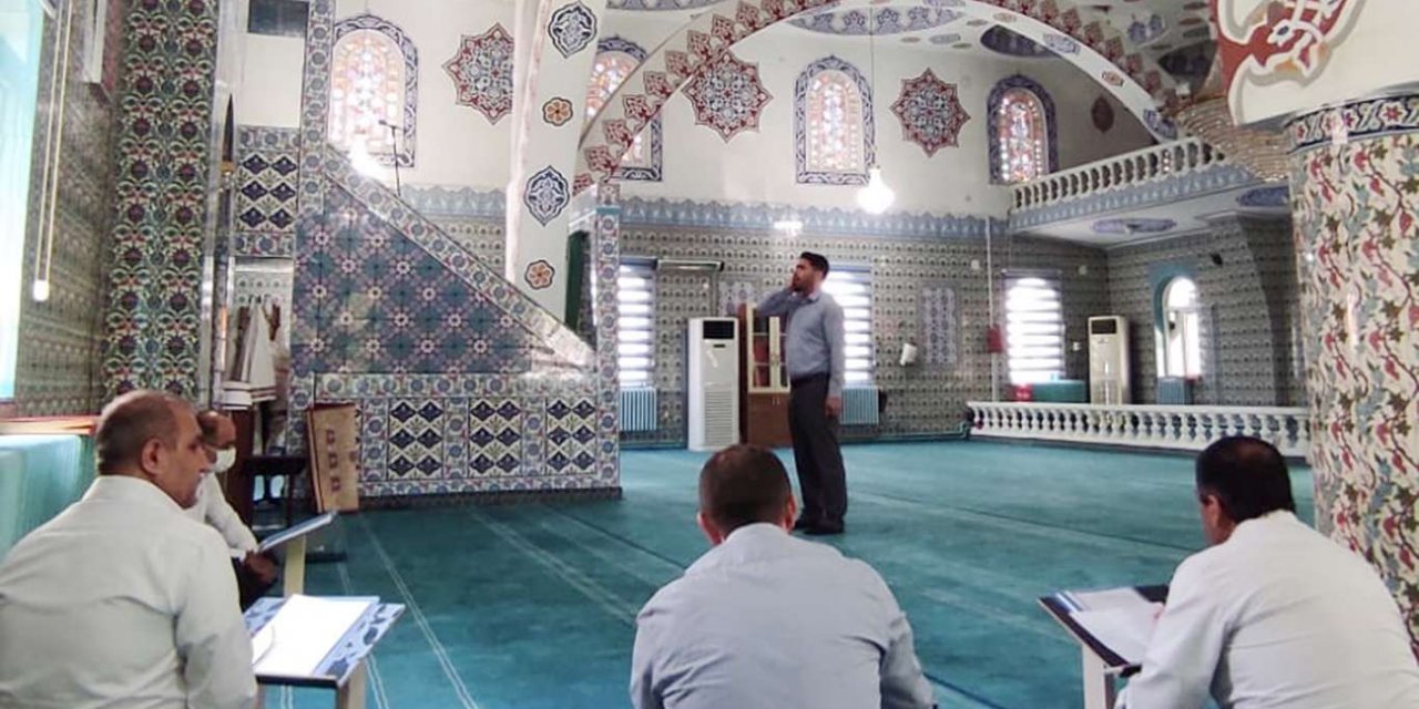 Ezanı güzel okuma ve etkili hutbe sunumu yarışması yapıldı