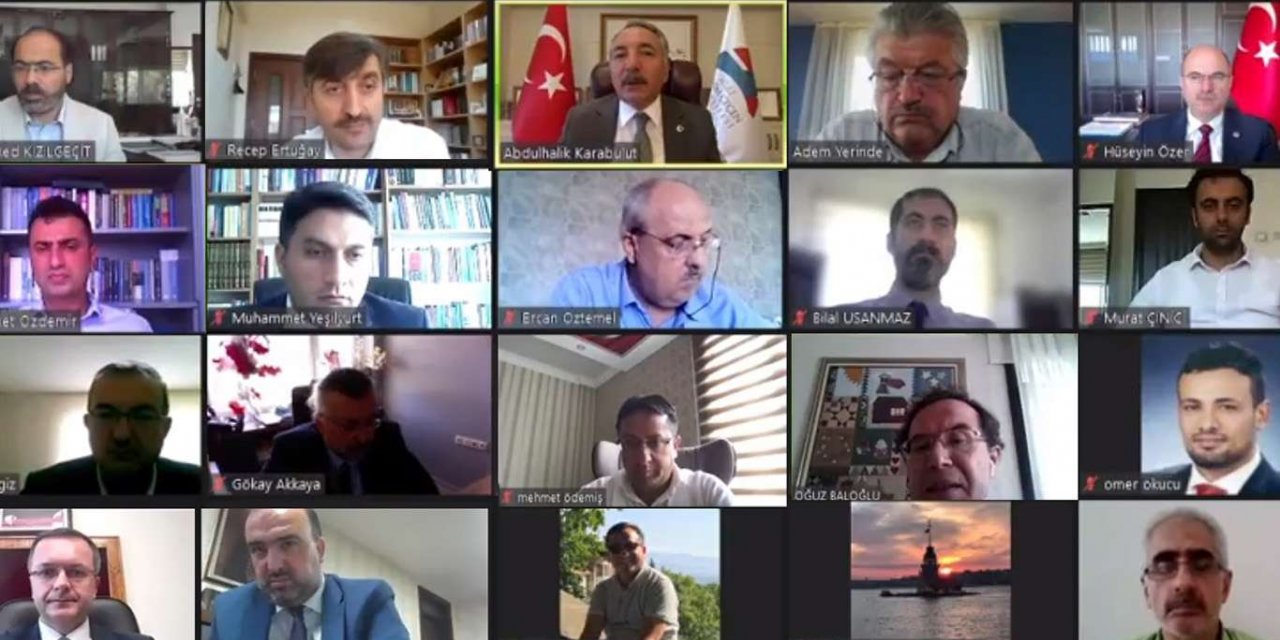 AİÇÜ'de Yapay Zeka, Transhümanizm ve Din çalıştayı