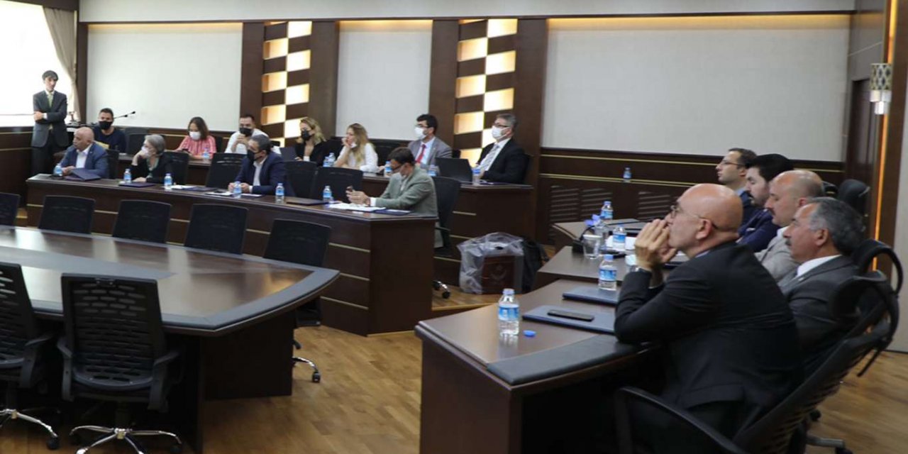 Ağrı Dağı ve Çevresi Turizm Master Planı tanıtım toplantısı düzenlendi