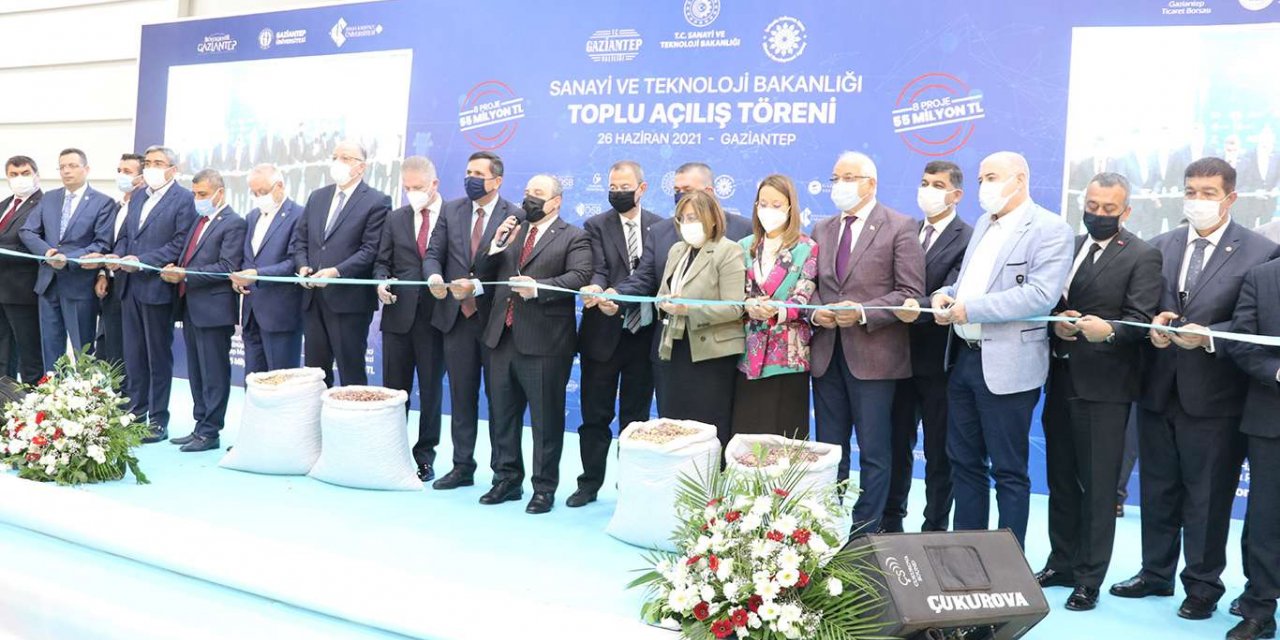 Sanayi ve Teknoloji Bakanı Varank Gaziantep’te 8 projenin açılışını yaptı