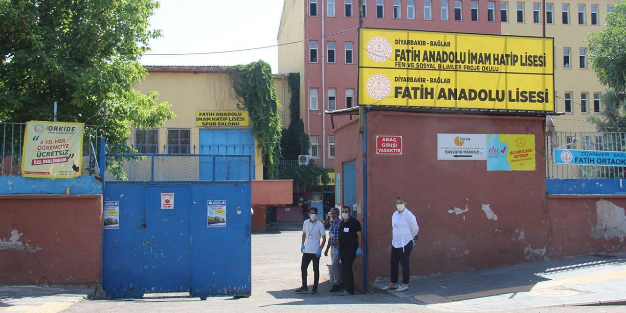 YKS'ye giren öğrenciler sınav sorularını geçen seneye göre kolay buldu