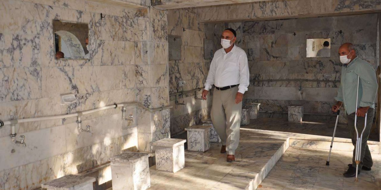 Gündüz ortası muslukları çalınan cami cemaati hırsızların yakalanmasını istiyor