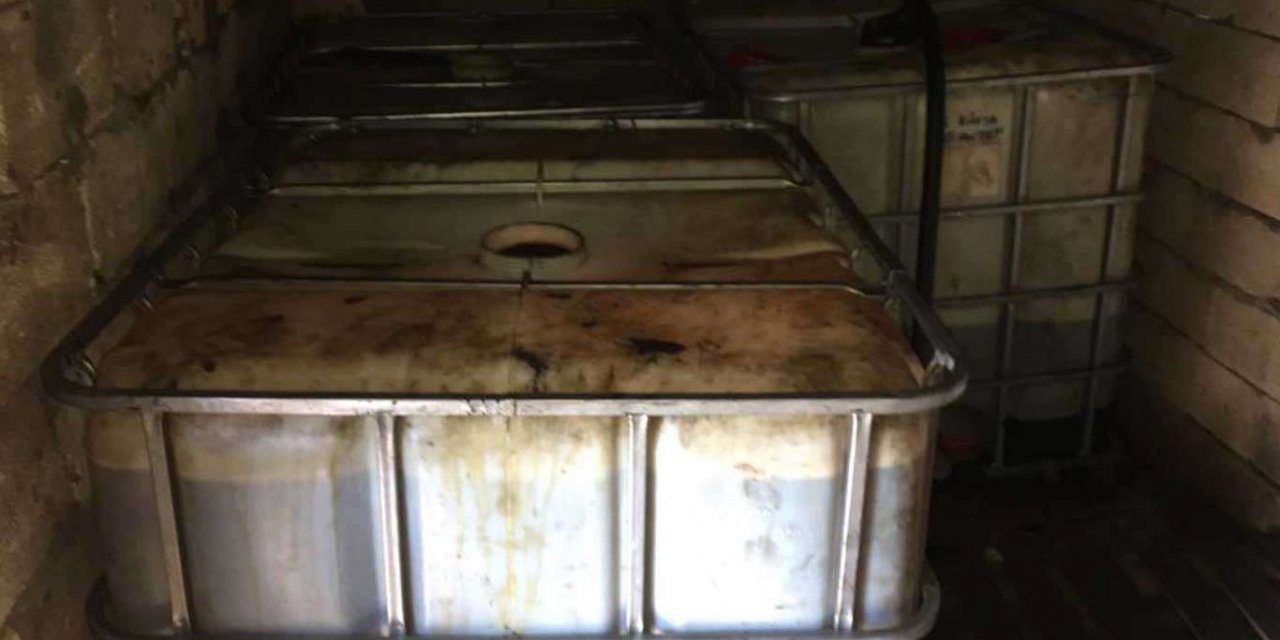 İstanbul'da 35 bin litre "10 Numara Yağ" ele geçirildi