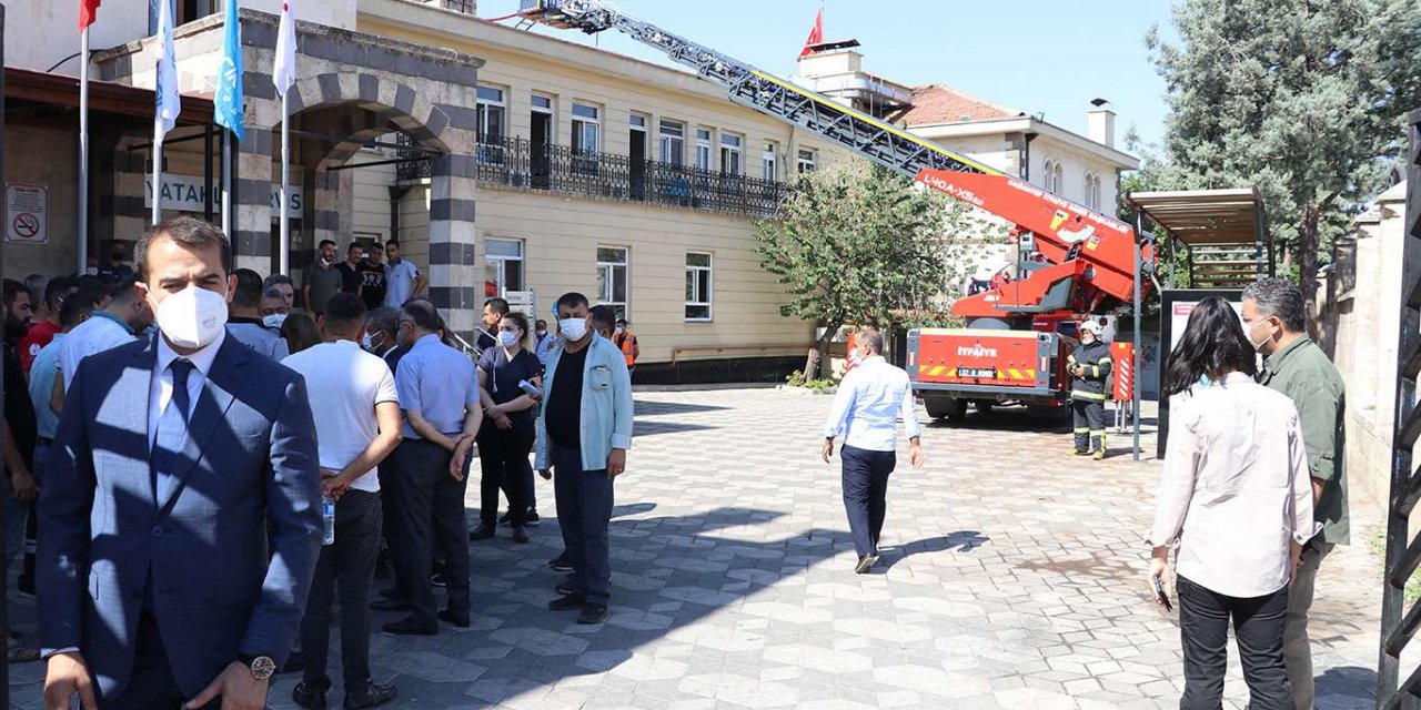 Gaziantep’te hastanedeki yangının elektrik kontağından çıktığı tahmin ediliyor