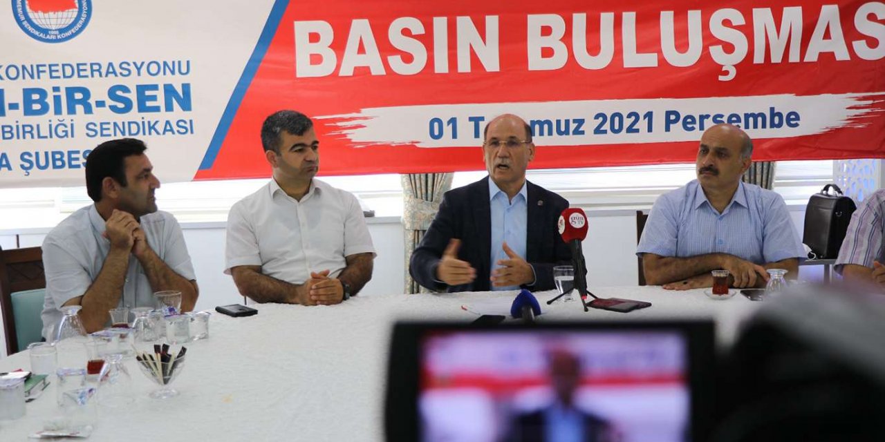Eğitim-Bir-Sen: LGS ve YKS sorularıyla darbe girişiminde bulunuldu