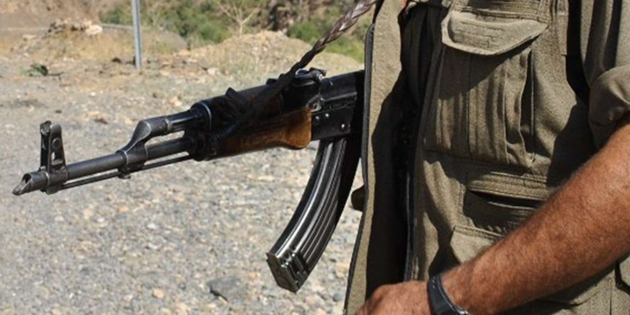 Şîrovekarê siyasî yê Kurd navên wan Kurdên ku ji teref PKKê ve li Rojava hatin kuştin belav kir