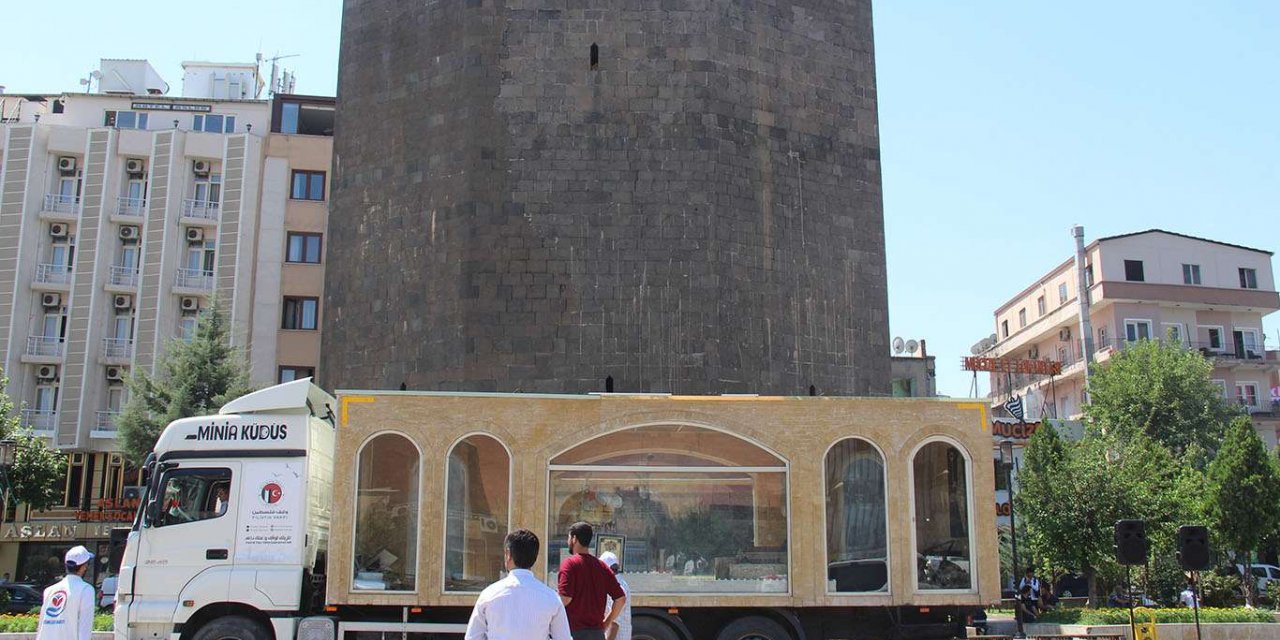 Minia Kudüs tırı Diyarbakır'da