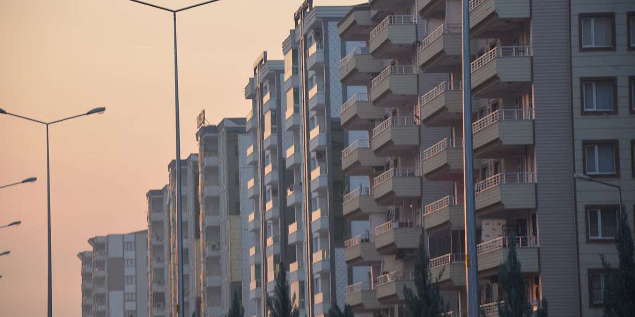 Emlakçılar: ​Ev fiyatları ve kira artışını önlemek için yeni imar yerleri açılmalı