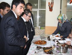 Nusaybin'de muhtaç öğrenciler yararına kermes