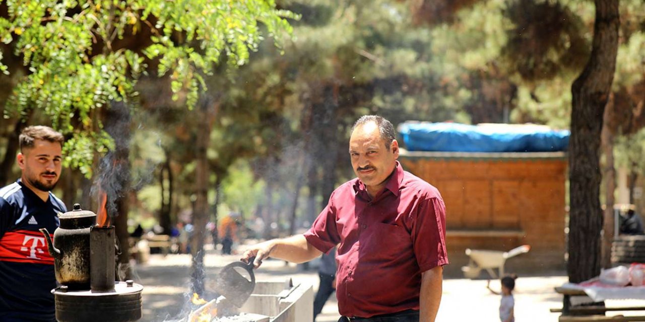 İlk kısıtlamasız pazar gününde mesire alanlarında yoğunluk