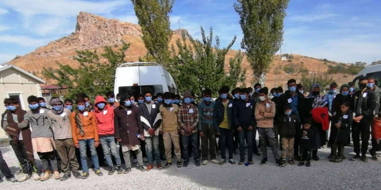 2 düzensiz göçmenin ölümüne neden olan insan kaçakçılarına 897'şer yıl hapis istemi