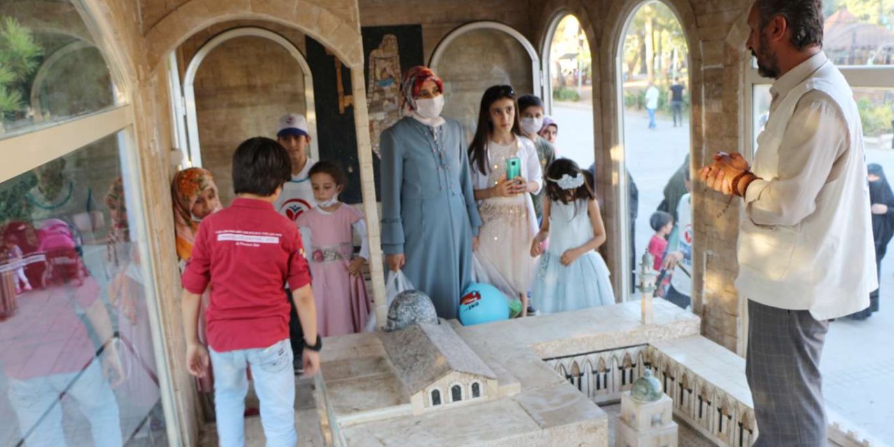 Mardinliler Minia Kudüs tırına yoğun ilgi gösterdi