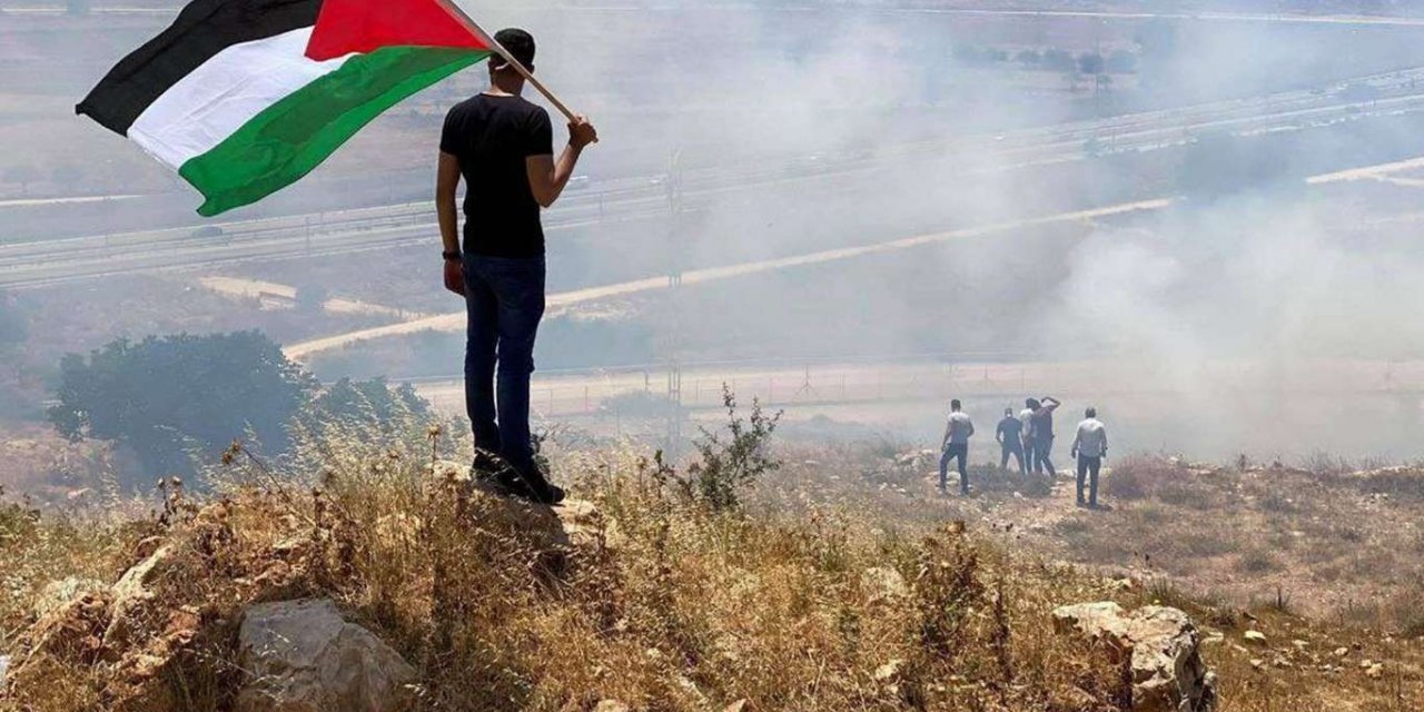 Di êrîşên siyonistên terorîst de 11 Filistînî birîndar bûn