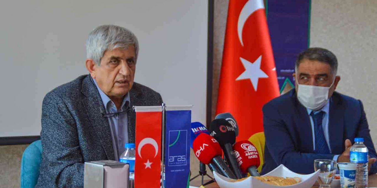 Aras EDAŞ Genel Müdürü Akbaş Ağrı'da basın ile bir araya geldi